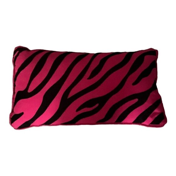 BED Accent Pillow - Picture 5 of 11